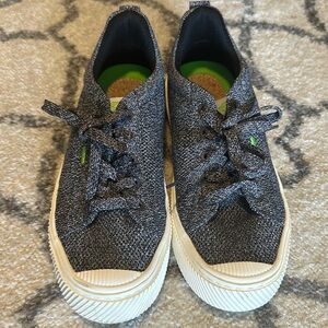 Cariuma Stone Grey Knit IBI Sneakers Unisex